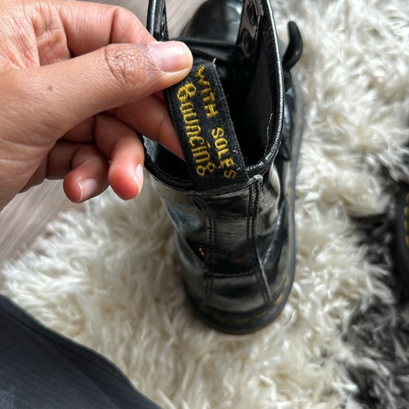 Dr. Martens Women's 1460 Patent Leather Boots Black - Picture 7 of 11